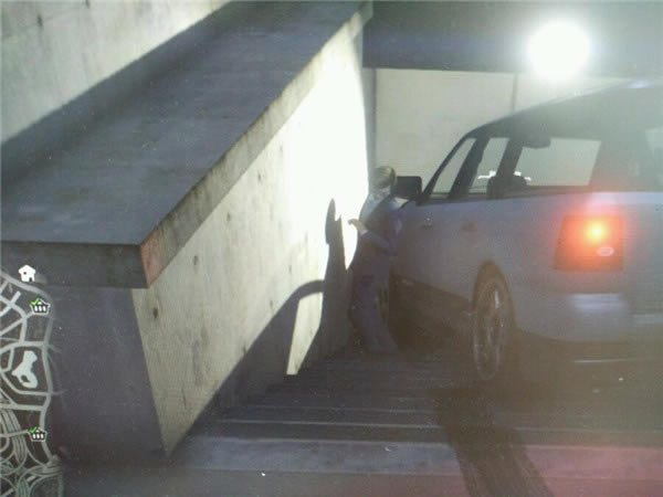 GTA5如何卡进警察局_侠盗猎车手5卡进警局办法图文详细攻略