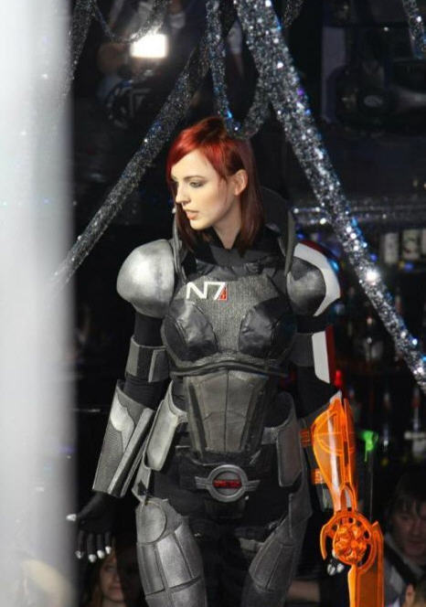 ���������3��Ů��������ͼ��